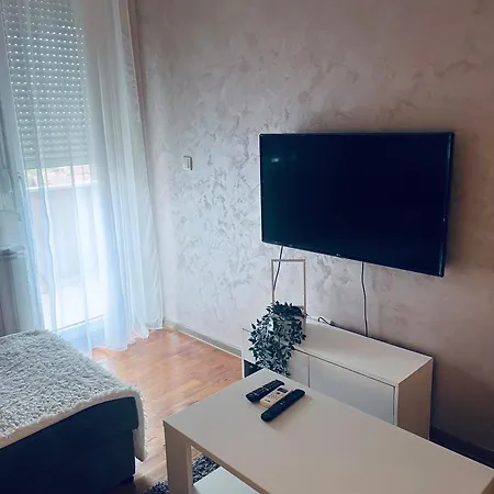 Apartment Iconic